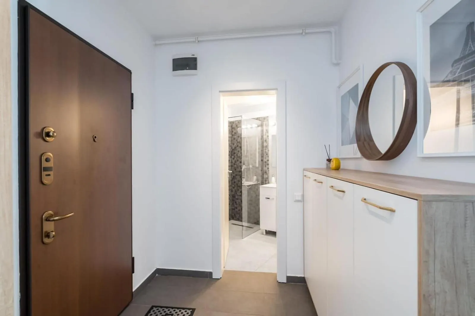 Modern Central Apartment Near Old Town Bucharest 0*,  Romania