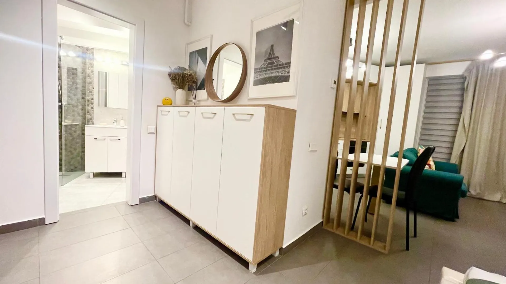 Modern Central Apartment Near Old Town Bucharest
